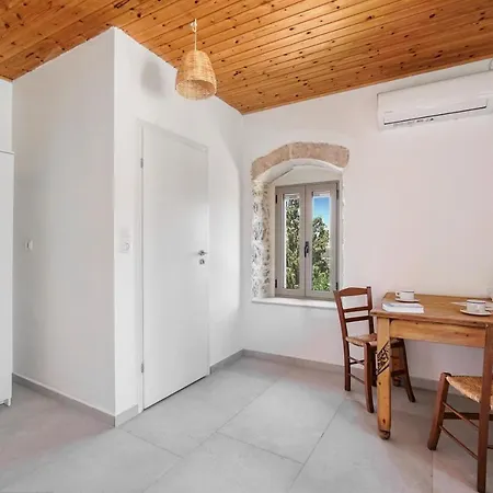 Serenity Courtyard Village Apartment Kouses